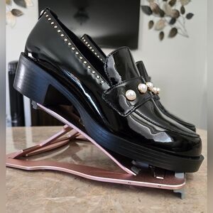 Karl Lagerfeld Paris Patent Leather Loafers. (Camilia) Size 8 Women's Black